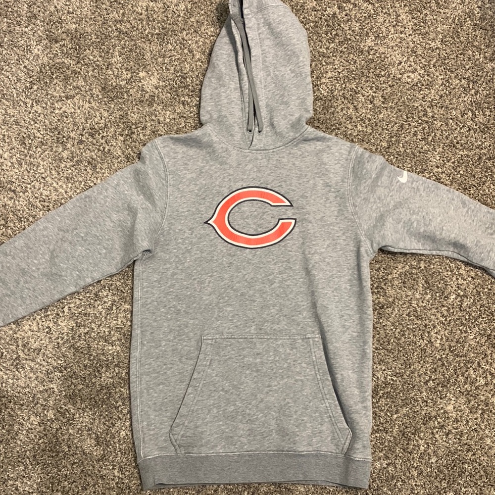 Grey Bears Nike sweatshirt. Adult Small